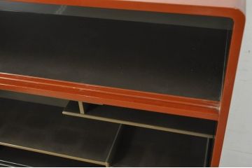 中古　超美品!!　特注!!　最上物!!　内部まで漆塗り　朱塗　布目塗り　漆の味のある風合いが目を引く茶タンス(茶箪笥、茶棚、飾り棚、収納棚、戸棚、引き出し)(製作費約300万円)(R-080306)