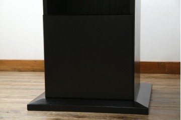 中古　ブランド家具　特注　オーダー品　天板極厚　タモ材　無垢　ブラックとナチュラルカラーのコントラストが素敵な組み立て式収納付きの特大テーブル　定価約70万円相当　(R-080307)