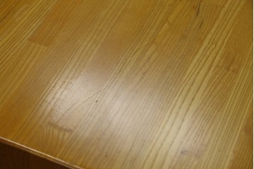 中古　ブランド家具　特注　オーダー品　天板極厚　タモ材　無垢　ブラックとナチュラルカラーのコントラストが素敵な組み立て式収納付きの特大テーブル　定価約70万円相当　(R-080307)