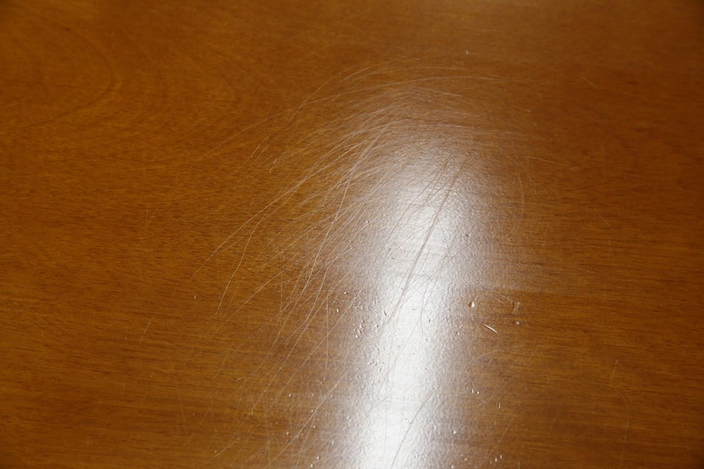 中古　美品　横浜クラシック家具　ダニエル(daniel)　品のあるデザインが目を引くダイニングテーブル　(R-080308)