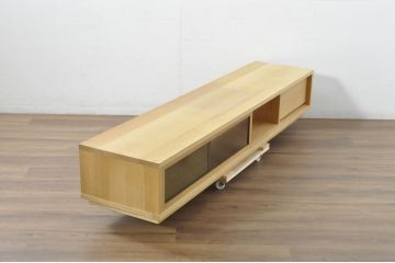 中古　ブランド家具　アクタス取り扱い　特注モデル　オーク材　シンプルなデザインが取り入れやすいテレビ台(リビングボード、テレビボード、収納棚、引き出し)(定価約25万円)(R-080310)