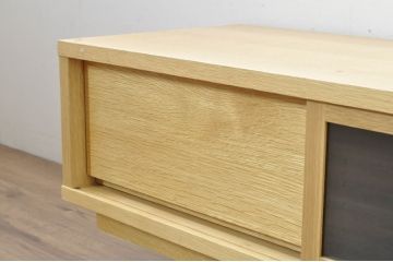 中古　ブランド家具　アクタス取り扱い　特注モデル　オーク材　シンプルなデザインが取り入れやすいテレビ台(リビングボード、テレビボード、収納棚、引き出し)(定価約25万円)(R-080310)