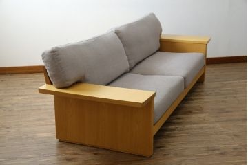 中古　CONDE HOUSE(カンディハウス)　ツイスト(TWIST)　ナチュラルテイストの空間づくりに活躍する3人掛けソファ(二人掛け、3Pソファ)(定価約36万円)(R-080311)