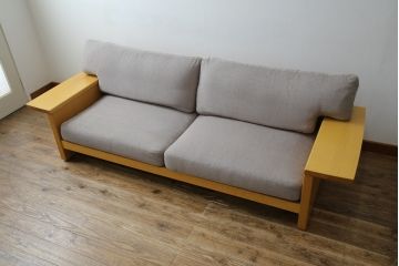 中古　CONDE HOUSE(カンディハウス)　ツイスト(TWIST)　ナチュラルテイストの空間づくりに活躍する3人掛けソファ(二人掛け、3Pソファ)(定価約36万円)(R-080311)