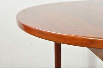 北欧ビンテージ　Nils Jonsson(ニールス・ヨンソン)デザイン　ローズウッド　落ち着きのある色味と洗練された佇まいが魅力的なダイニングテーブル(エクステンションテーブル、食卓、4人掛け、6人掛け、8人掛け、オーバル型、ヴィンテージ)(R-080312)