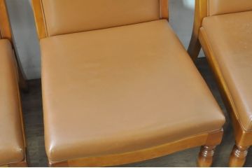 中古　横浜クラシック家具　ダニエル(daniel)　本革(レザー)　品のある佇まいが素敵なダイニングチェア5脚セット(椅子、イス、アームレスチェア、バラ売り可能)(定価1脚約25万円)(R-080314)