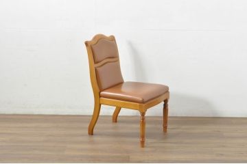 中古　横浜クラシック家具　ダニエル(daniel)　本革(レザー)　品のある佇まいが素敵なダイニングチェア(椅子、イス、アームレスチェア)(定価約25万円)(R-080315)