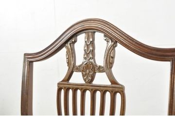 アメリカビンテージ　高級品!!　ヘップルホワイト様式　マホガニー材　凝った彫刻が魅力的なチェア4脚セット(ダイニングチェア、椅子、イス、ヴィンテージ、バラ売り可能)(R-080316)