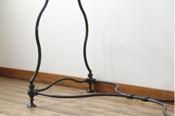 フランスビンテージ　緩やかなカーブを描く脚がお洒落な真鍮(しんちゅう)とアイアンのハンガーラック(ポールハンガー、洋服掛け、コート掛け、店舗什器、ヴィンテージ)(R-080318)