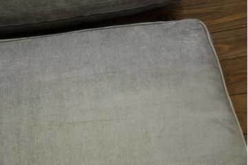 中古　ACTUS(アクタス)取扱い　eilersen(アイラーセン)　STREAMLINE(ストリームライン)　MINI SOFA(ミニソファ)　シンプルモダンな佇まいが魅力の2人掛けソファ(二人掛け、2P)(定価約484000円)(R-080322)