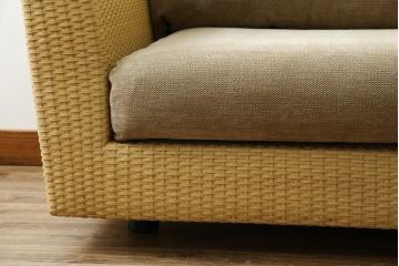 中古　美品　arflex(アルフレックス)　A・SOFA (エー・ソファ) HOLIDAYS(ホリデイズ)　本革(レザー)　水牛革を編み込んだ涼しげなデザインがおしゃれな一人掛けソファ(アームソファ、ラウンジソファ、1人掛け、1P)(定価約26万円)(R-080323)