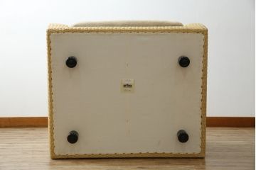 中古　美品　arflex(アルフレックス)　A・SOFA (エー・ソファ) HOLIDAYS(ホリデイズ)　本革(レザー)　水牛革を編み込んだ涼しげなデザインがおしゃれな一人掛けソファ(アームソファ、ラウンジソファ、1人掛け、1P)(定価約26万円)(R-080323)