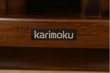 中古　カリモク家具(karimoku)　COLONIAL(コロニアル)シリーズ　クラシカルな佇まいが魅力的な3人掛けソファ(三人掛け、3Pソファ)(R-080324)