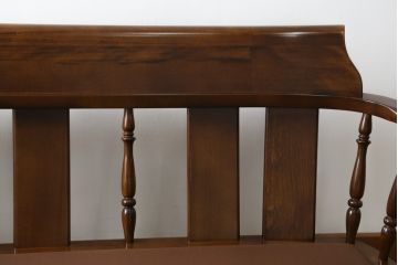 中古　カリモク家具(karimoku)　COLONIAL(コロニアル)シリーズ　クラシカルな佇まいが魅力的な3人掛けソファ(三人掛け、3Pソファ)(R-080324)