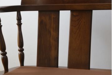 中古　カリモク家具(karimoku)　COLONIAL(コロニアル)シリーズ　クラシカルな佇まいが魅力的な3人掛けソファ(三人掛け、3Pソファ)(R-080324)