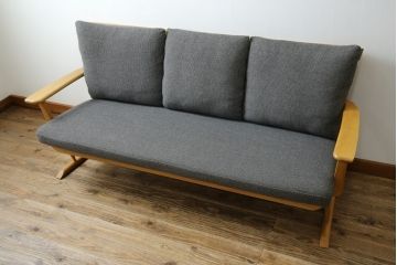 中古　ブランド家具　ナガノインテリア　シンプルなデザインが取り入れやすい3人掛けソファ(三人掛け、3Pソファ)(定価約18万円)(R-080327)