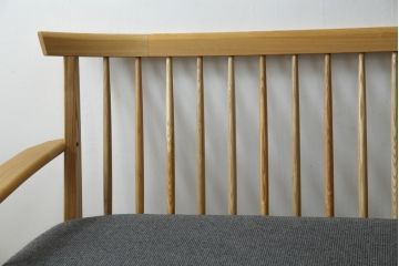 中古　ブランド家具　ナガノインテリア　シンプルなデザインが取り入れやすい3人掛けソファ(三人掛け、3Pソファ)(定価約18万円)(R-080327)