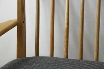 中古　ブランド家具　ナガノインテリア　シンプルなデザインが取り入れやすい3人掛けソファ(三人掛け、3Pソファ)(定価約18万円)(R-080327)