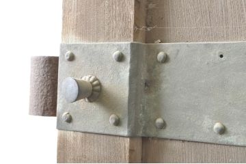 アンティーク建具　特大!!　極厚!!　総欅(ケヤキ)材　存在感のある銅金具の門扉1対2枚セット(蔵戸、玄関戸、両開きドア、木製扉)(R-080330)