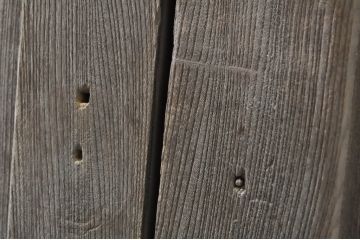 アンティーク建具　特大!!　極厚!!　総欅(ケヤキ)材　存在感のある銅金具の門扉1対2枚セット(蔵戸、玄関戸、両開きドア、木製扉)(R-080330)
