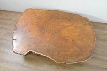 和製ビンテージ　花梨(カリン)材　荘厳な自然美を感じる一枚板の座卓(ローテーブル、センターテーブル、リビングテーブル、ヴィンテージ)(定価約290万円)(R-080333)