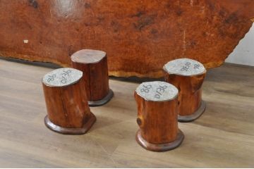 和製ビンテージ　花梨(カリン)材　荘厳な自然美を感じる一枚板の座卓(ローテーブル、センターテーブル、リビングテーブル、ヴィンテージ)(定価約290万円)(R-080333)