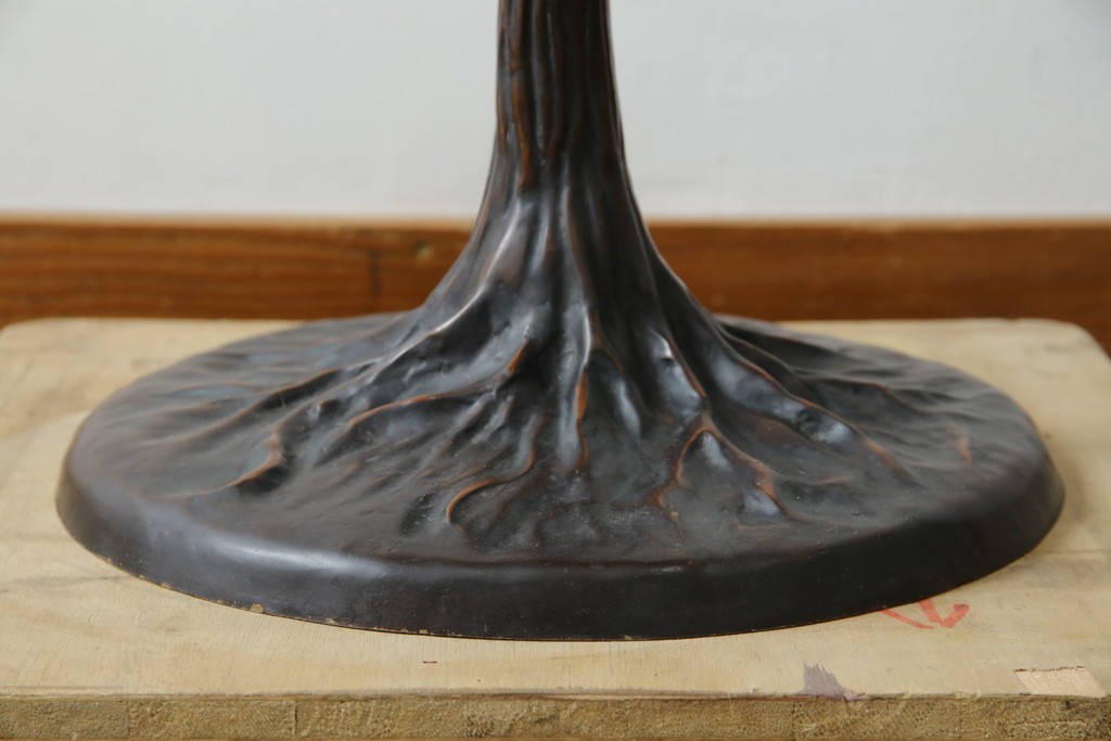 中古　ティファニースタイル　ブロンズフレーム　銅製　3灯　繊細で色鮮やかなステンドグラスのテーブルライト　定価約38万円　(R-080337)