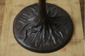 中古　ティファニースタイル　ブロンズフレーム　銅製　3灯　繊細で色鮮やかなステンドグラスのテーブルライト　定価約38万円　(R-080337)