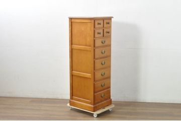 中古　美品　横浜クラシック家具　ダニエル(daniel)　アーリーアメリカンシリーズ　A-115　エレガントな意匠が素敵なチェストテン(縦型チェスト、ハイチェスト、多段チェスト、サイドチェスト、引き出し)(R-080342)