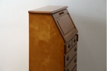 中古　横浜クラシック家具　ダニエル(Daniel)　アーリーアメリカン　A-304P　気品漂うライティングビューロー(簿記机、ワークデスク、在宅用、在宅ワーク用、サイドチェスト、引き出し)(定価約53万4千円)(R-080343)
