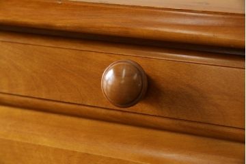 中古　横浜クラシック家具　ダニエル(Daniel)　アーリーアメリカン　A-304P　気品漂うライティングビューロー(簿記机、ワークデスク、在宅用、在宅ワーク用、サイドチェスト、引き出し)(定価約53万4千円)(R-080343)