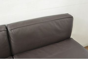 中古　超美品　Cassina(カッシーナ)　Le Corbusier(ル・コルビュジエ)　LC5　シンプルモダンなデザインが素敵な3人掛けソファ(3Pソファ、三人掛け)(定価約262万円)(R-080348)