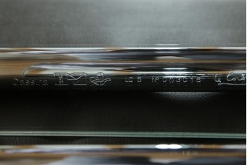 中古　超美品　Cassina(カッシーナ)　Le Corbusier(ル・コルビュジエ)　LC5　シンプルモダンなデザインが素敵な3人掛けソファ　定価約262万円相当　(R-080348)