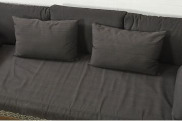 中古　美品　ドイツ　アウトドアリビングブランド　DEDON(デドン)　ムウソファ4　MU 4-Seater　洗練されたデザインでくつろぎ時間にぴったりな3人掛けソファ(三人掛け、3P)(定価約86万円)(R-080349)