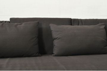 中古　美品　ドイツ　アウトドアリビングブランド　DEDON(デドン)　ムウソファ4　MU 4-Seater　洗練されたデザインでくつろぎ時間にぴったりな3人掛けソファ(三人掛け、3P)(定価約86万円)(R-080349)