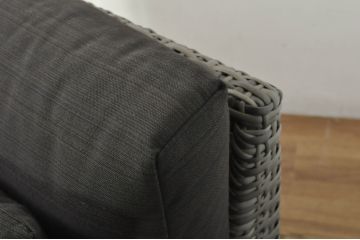 中古　美品　ドイツ　アウトドアリビングブランド　DEDON(デドン)　ムウソファ4　MU 4-Seater　洗練されたデザインでくつろぎ時間にぴったりな3人掛けソファ(三人掛け、3P)(定価約86万円)(R-080349)