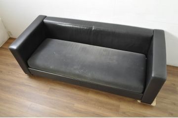 中古　美品　Cassina(カッシーナ)　 Cassina ixc.(イクスシー) 　CATHERINE MEMMI(カトリーヌメミ)　シンプルモダンなデザインが素敵な3人掛けソファ(三人掛け、3Pソファ、アームソファ、レザー)(定価約80万円)(R-080350)