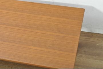 和製ビンテージ　希少モデル　天童木工　ペリカンシリーズ　チーク材　落ち着きのある色味とシンプルなデザインが取り入れやすいセンターテーブル(リビングテーブル、ローテーブル、ヴィンテージ)(R-080351)