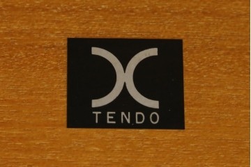 和製ビンテージ　希少モデル　天童木工　ペリカンシリーズ　チーク材　落ち着きのある色味とシンプルなデザインが取り入れやすいサイドテーブル　(R-080352)