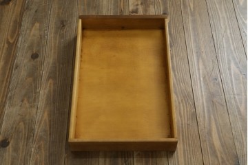 アメリカヴィンテージ　希少な廃版品　アメリカ高級家具　Ethan Allen(イーセン・アーレン)　花のデザインが魅力のバタフライサービスワゴン　(R-080353)