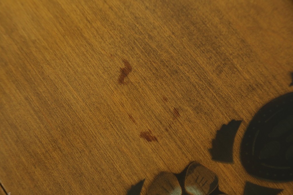 アメリカヴィンテージ　希少な廃版品　アメリカ高級家具　Ethan Allen(イーセン・アーレン)　花のデザインが魅力のバタフライサービスワゴン　(R-080353)