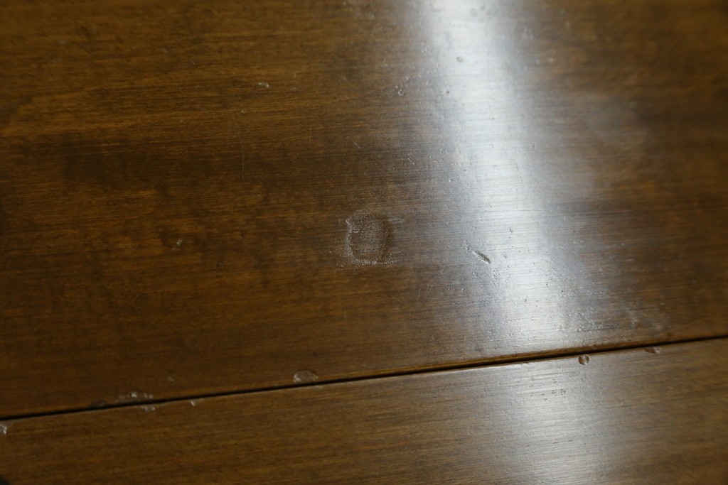 アメリカヴィンテージ　希少な廃版品　アメリカ高級家具　Ethan Allen(イーセン・アーレン)　花のデザインが魅力のバタフライサービスワゴン　(R-080353)