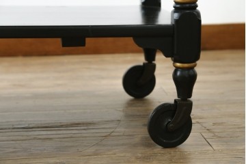 アメリカヴィンテージ　希少な廃版品　アメリカ高級家具　Ethan Allen(イーセン・アーレン)　花のデザインが魅力のバタフライサービスワゴン　(R-080353)