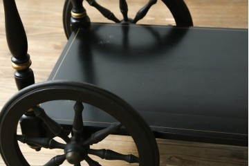 アメリカヴィンテージ　希少な廃版品　アメリカ高級家具　Ethan Allen(イーセン・アーレン)　花のデザインが魅力のバタフライサービスワゴン　(R-080353)