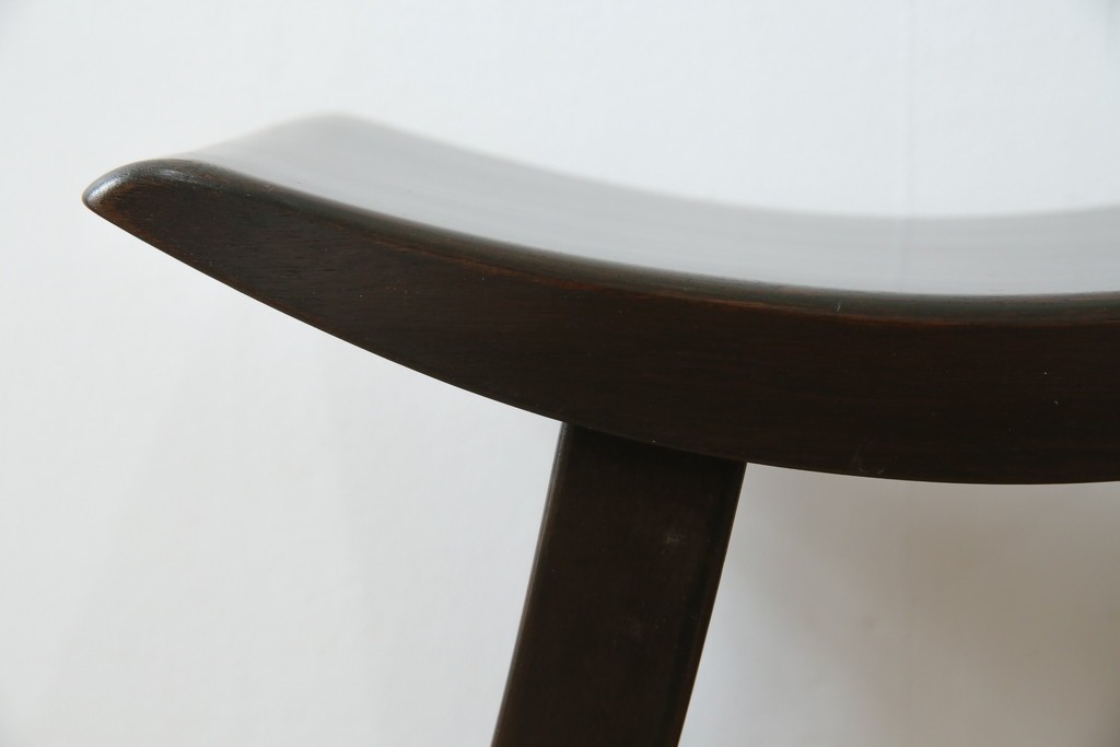 和製アンティーク　吉田璋也(よしだしょうや)　個性的なデザインが目を惹くスツール(椅子、イス、ディスプレイ)(R-080355)