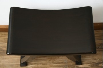 和製アンティーク　吉田璋也(よしだしょうや)　個性的なデザインが目を惹くスツール(椅子、イス、ディスプレイ)(R-080355)