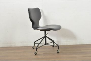 和製ビンテージ　美品　天童木工　シャビーな雰囲気が魅力的なシンプルなデスクチェア(キャスターチェア、椅子、イス、回転チェア、アームレスチェア)(R-080356)
