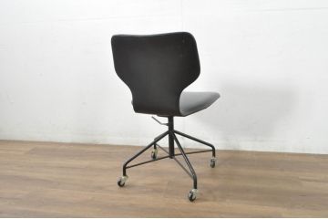 和製ビンテージ　美品　天童木工　シャビーな雰囲気が魅力的なシンプルなデスクチェア(キャスターチェア、椅子、イス、回転チェア、アームレスチェア)(R-080356)