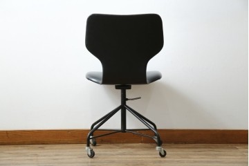 和製ビンテージ　美品　天童木工　メンズライクなインテリアにおすすめのデスクチェア　(R-080356)