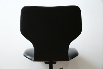 和製ビンテージ　美品　天童木工　メンズライクなインテリアにおすすめのデスクチェア　(R-080356)